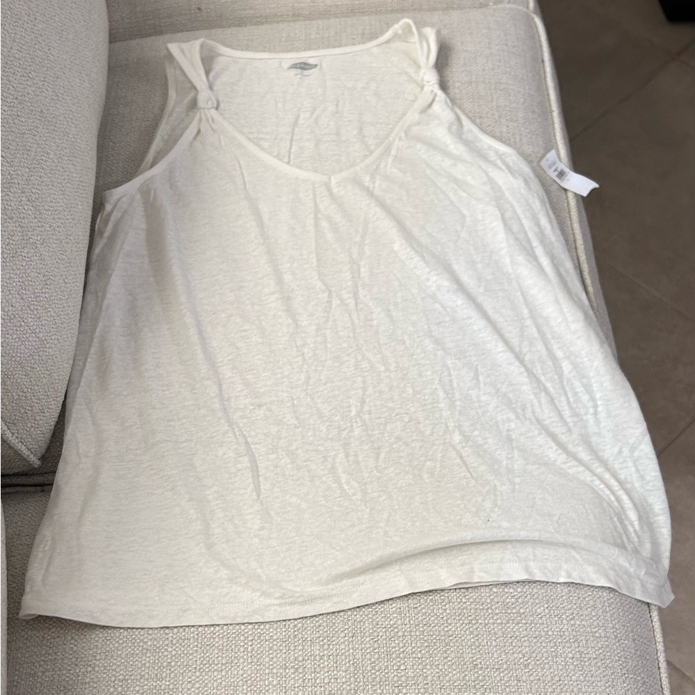 NWT Old Navy Women's White Sleeveless Top, size large